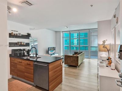 3301 NE 1st Ave APT L0302