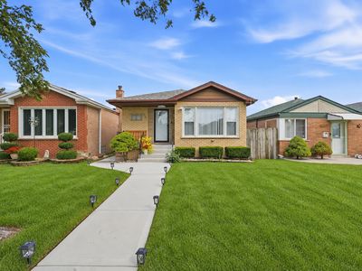 7711 S Christiana Ave