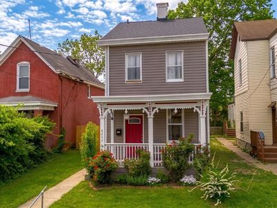 4211 Kirby Ave