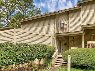 8 Cassia Ct