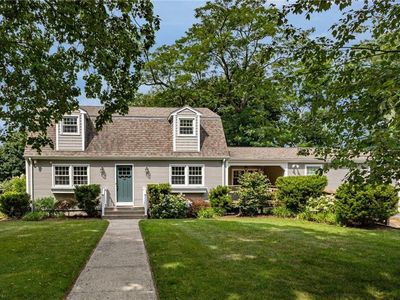 7 Heritage Rd