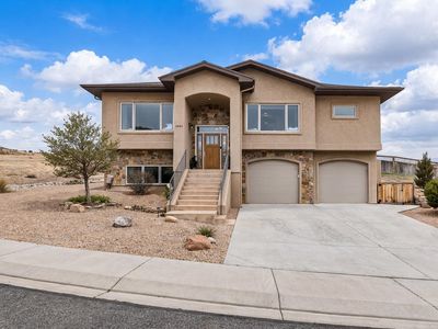 2661 Bangs Canyon Dr