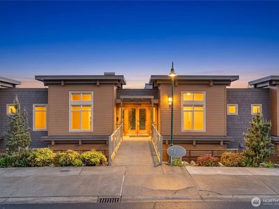 71 Pine Street #201
