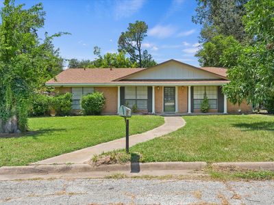 2803 Bois D Arc St