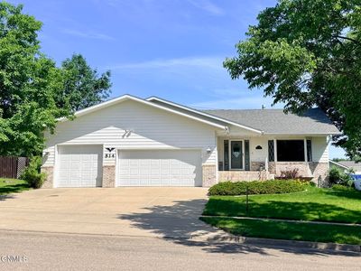 814 W Turnpike Ave