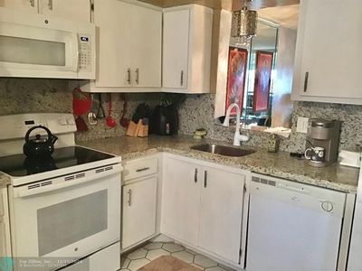 7431 NW 1st St UNIT 404