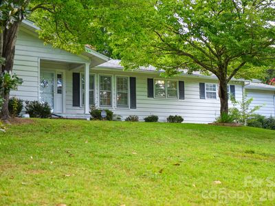 616 Pineview Lakes Rd