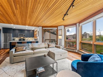 2308 Ski Trail Ln #211