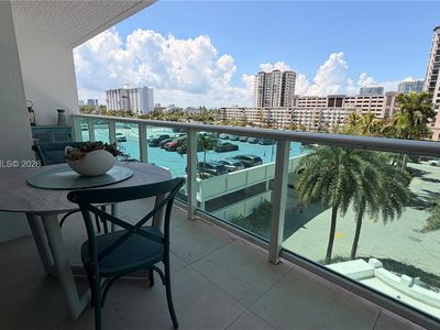 100 Bayview Dr APT 431