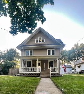 Property at 405 Richardson Ave, Ashton, IL