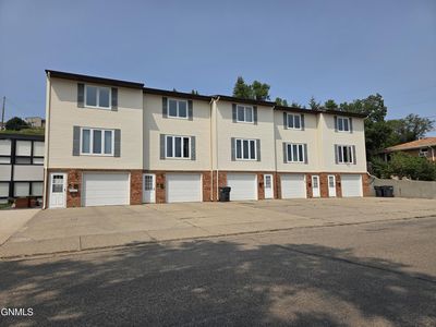 904 2nd St NW APT 4