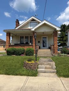 2922 Cedar St