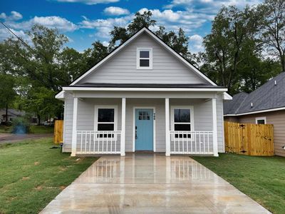 Property at 700 Walnut St, Longview, TX