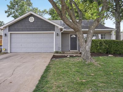 Property at 11245 S Nandina Ave, Jenks, OK