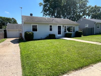 125 Riverside Dr