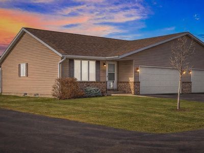 Property at 1009 Whispering Winds PLACE, Onalaska, WI