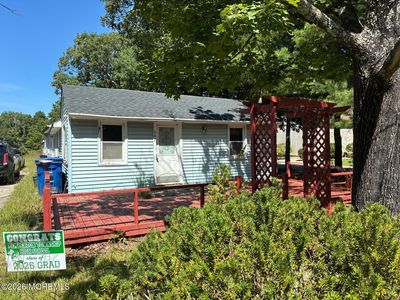 647 Lakehurst Road
