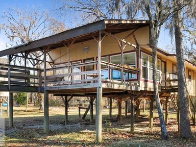 Property at 685 Brook Rd, Jesup, GA