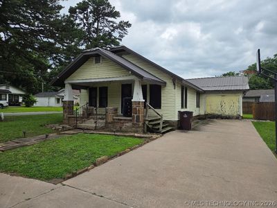 214 S 4th St