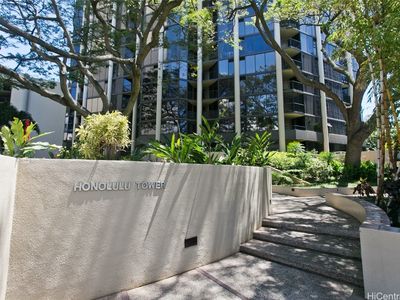 60 N Beretania St APT 2008