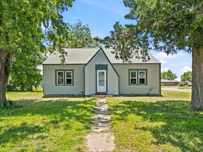 Property at 419 W Main St, Pretty Prairie, KS