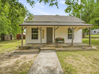 255 Glenn St