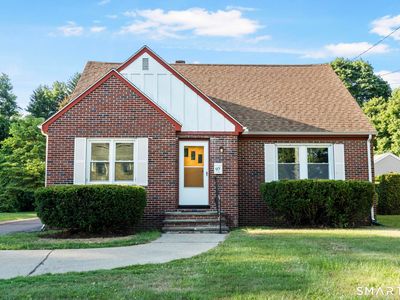 97 Alden Avenue