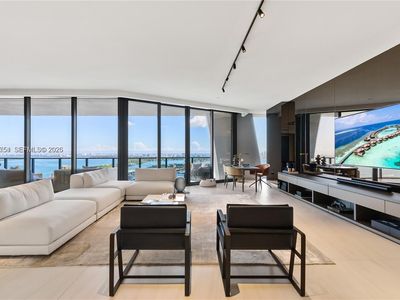 1000 Biscayne Blvd #3502