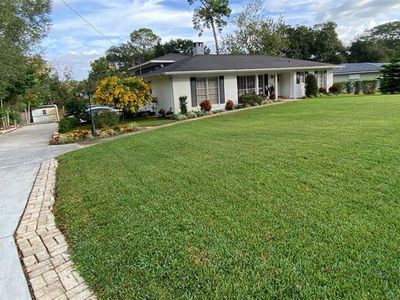 305 White Oak Dr