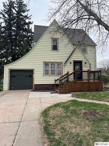 711 N Thomas Ave