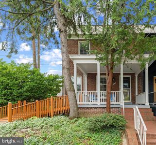 1333 Varnum St NE