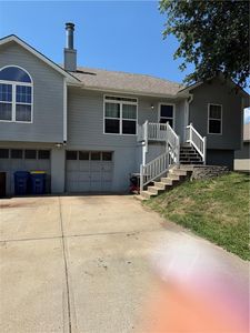 905 Paradise Ln