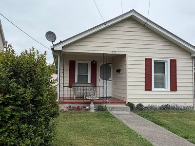 711 Central Ave