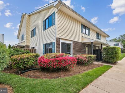 Property at 9017 Sandalwood Dr #B, Manassas, VA