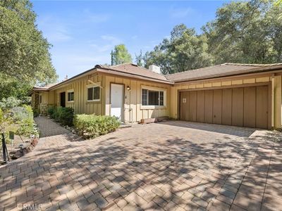 4312 Vanalden Ave