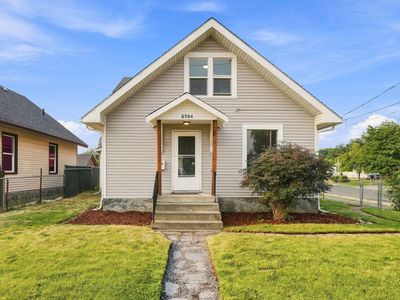 2704 E Nora Ave #39301