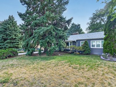 2702 Louise Ln