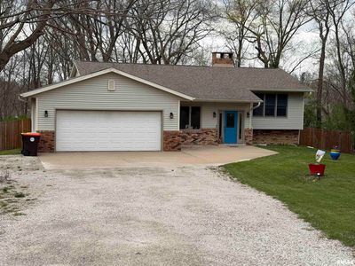 235 E Surrey Ln