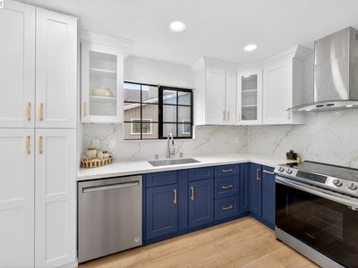 610 Canyon Woods Ct APT D