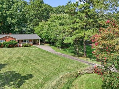 155 Barclay Rd