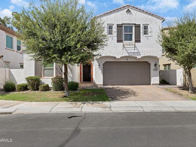 956 W YELLOWSTONE Way