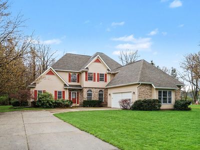 5115 Queen Victoria Ln