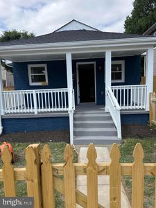 5100 Queens Stroll Pl SE