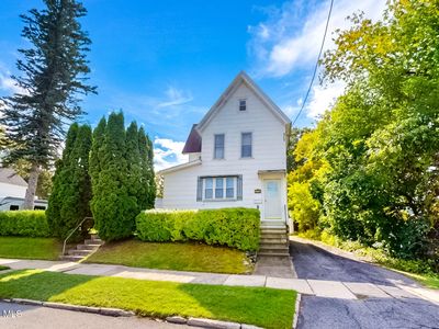 31 W 11th Avenue