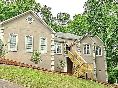 114 Due West St