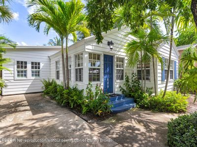 609 Palm St