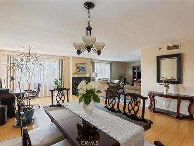 726 Elm Ave Unit 404