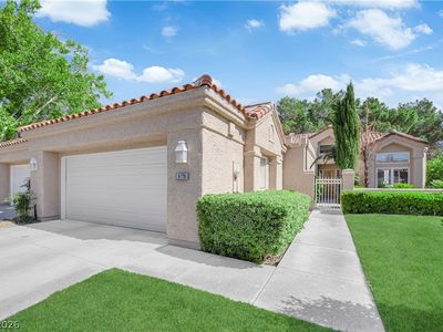 8170 Round Hills Cir
