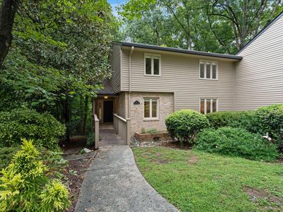 35 Glenmore Dr