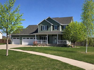 5580 E Prairiewood Dr